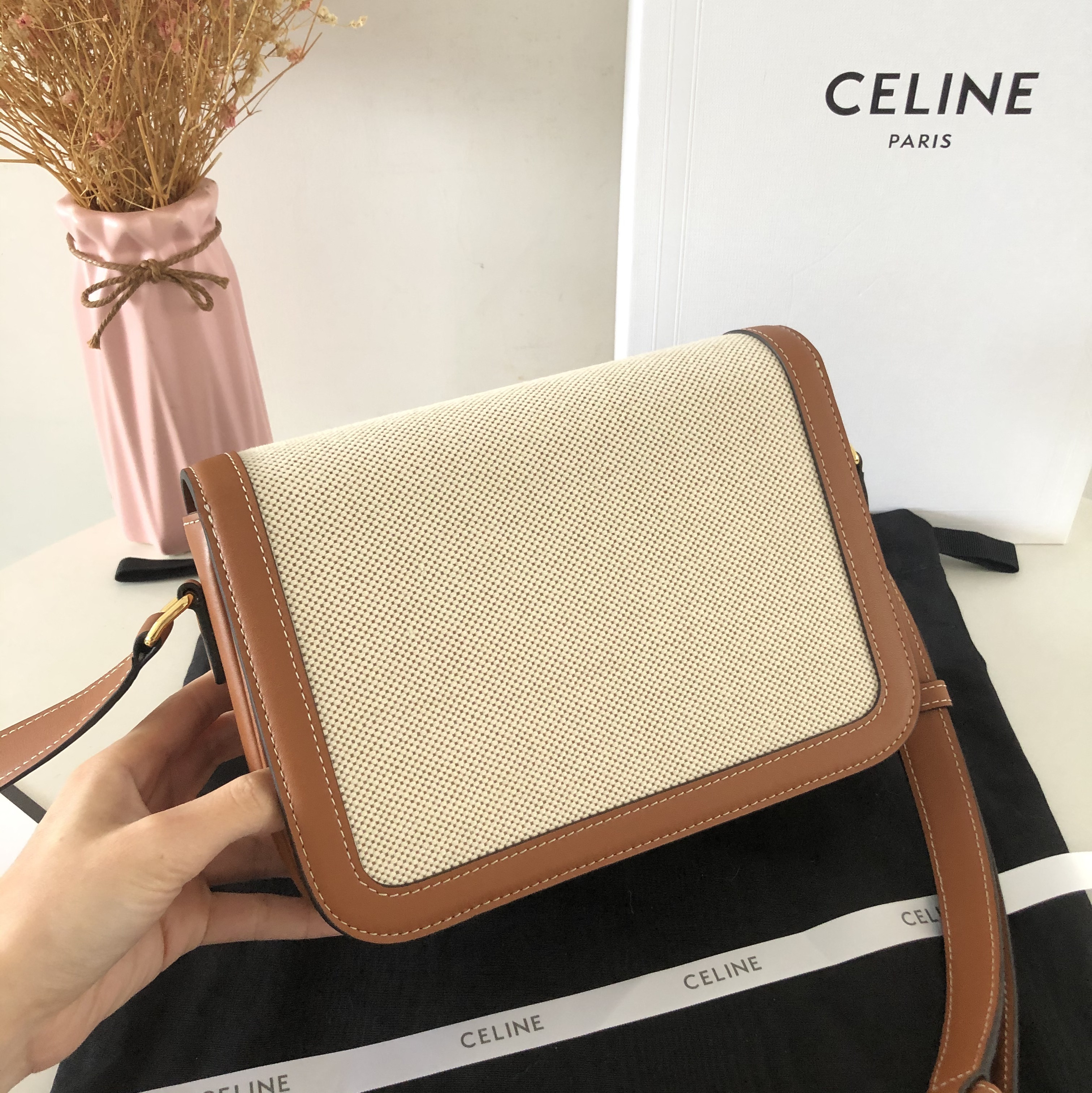 셀린느 틴 트리오페 자수 미디엄 NATURAL 숄더백